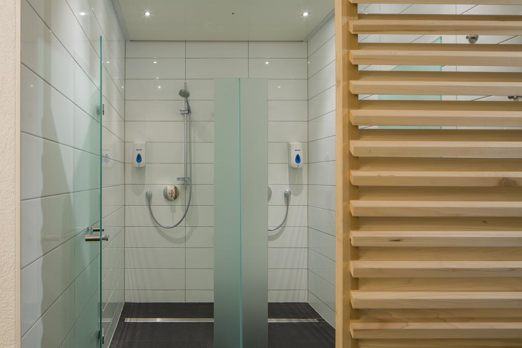 Wellness- Und Schneesporthotel Christiania Саас-Алмагел Екстериор снимка