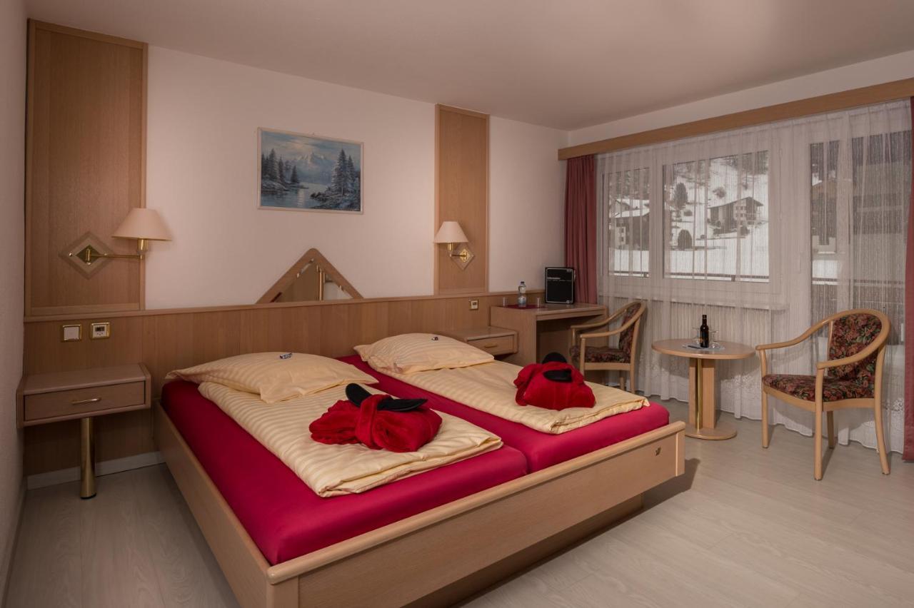 Wellness- Und Schneesporthotel Christiania Саас-Алмагел Екстериор снимка