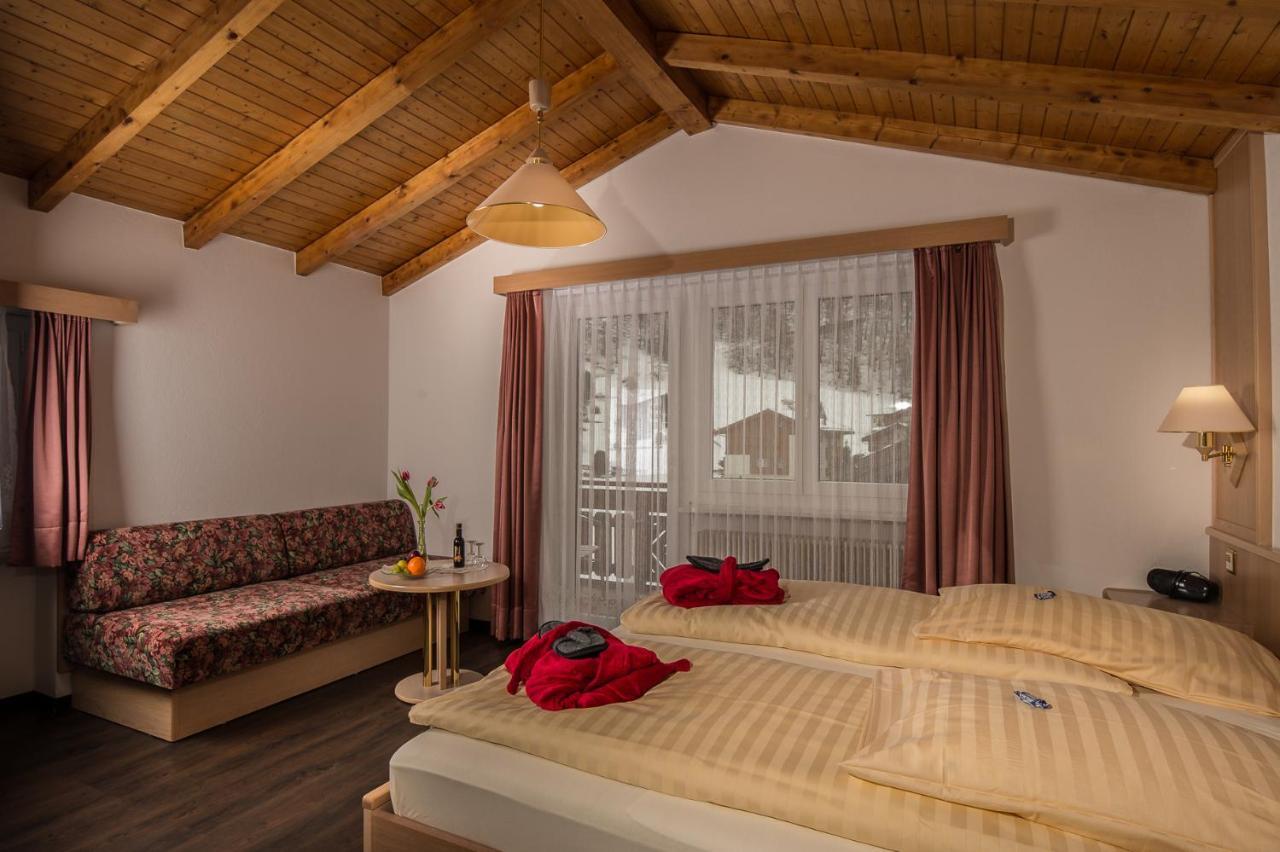 Wellness- Und Schneesporthotel Christiania Саас-Алмагел Екстериор снимка